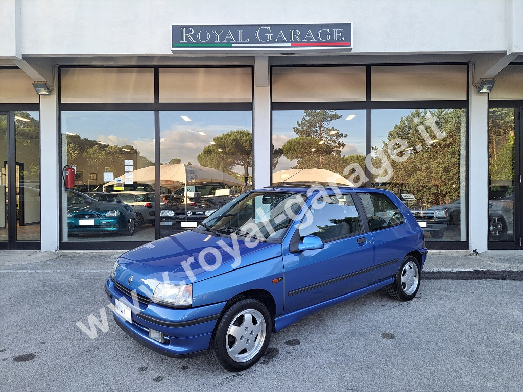 RENAULT Clio 1.8 RSi - Royal Garage